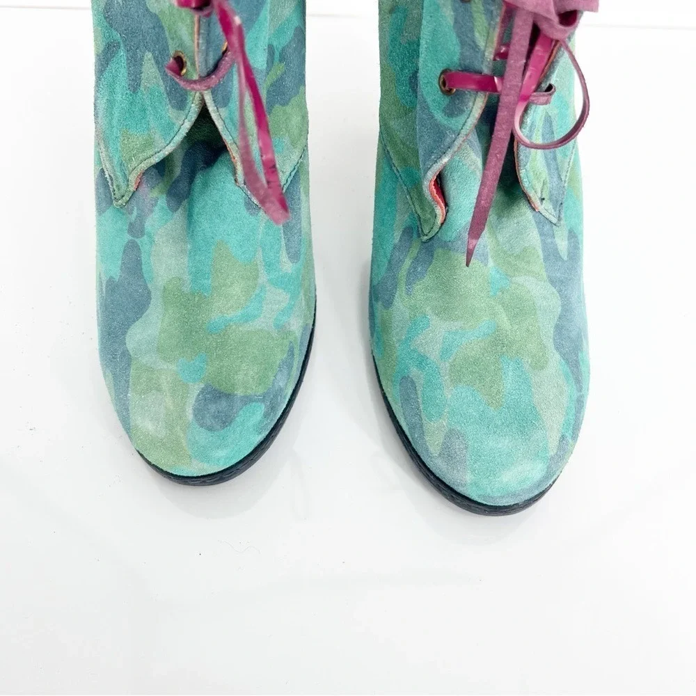 Hilfiger Collection Spring 12' Suede Camo Wood Heel Lace Up Booties 11
